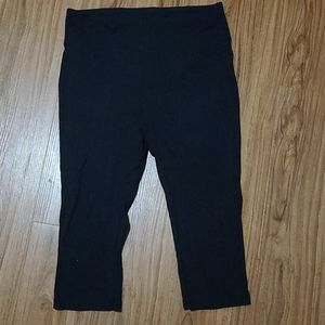 Black Capri athletic panta